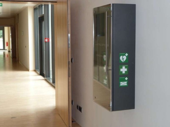 Defibrillator Wandkasten